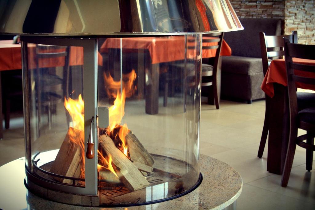 ברקוביצה Family Hotel Komhotel מראה חיצוני תמונה